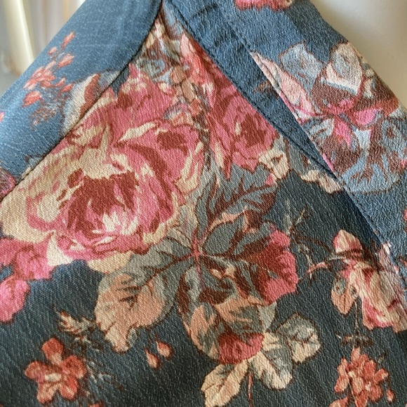 April Cornell soft floral rayon shirtwaist dress with waist tie Small - Picture 3 of 15